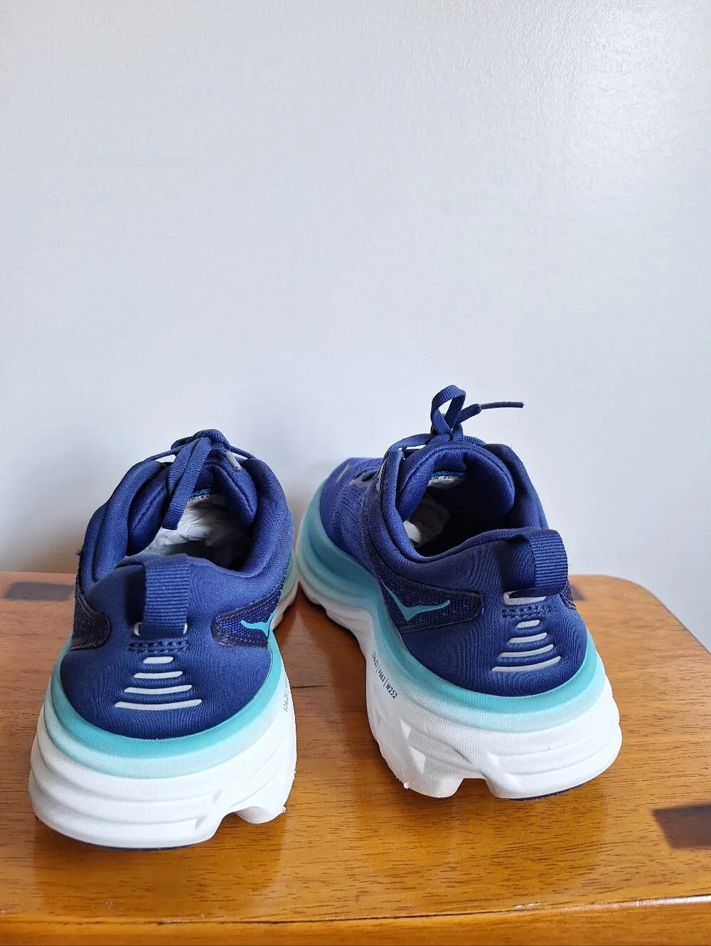Hoka  Bondi 8 Women's  Bellwether Blue / Bluing  Size 7.5B